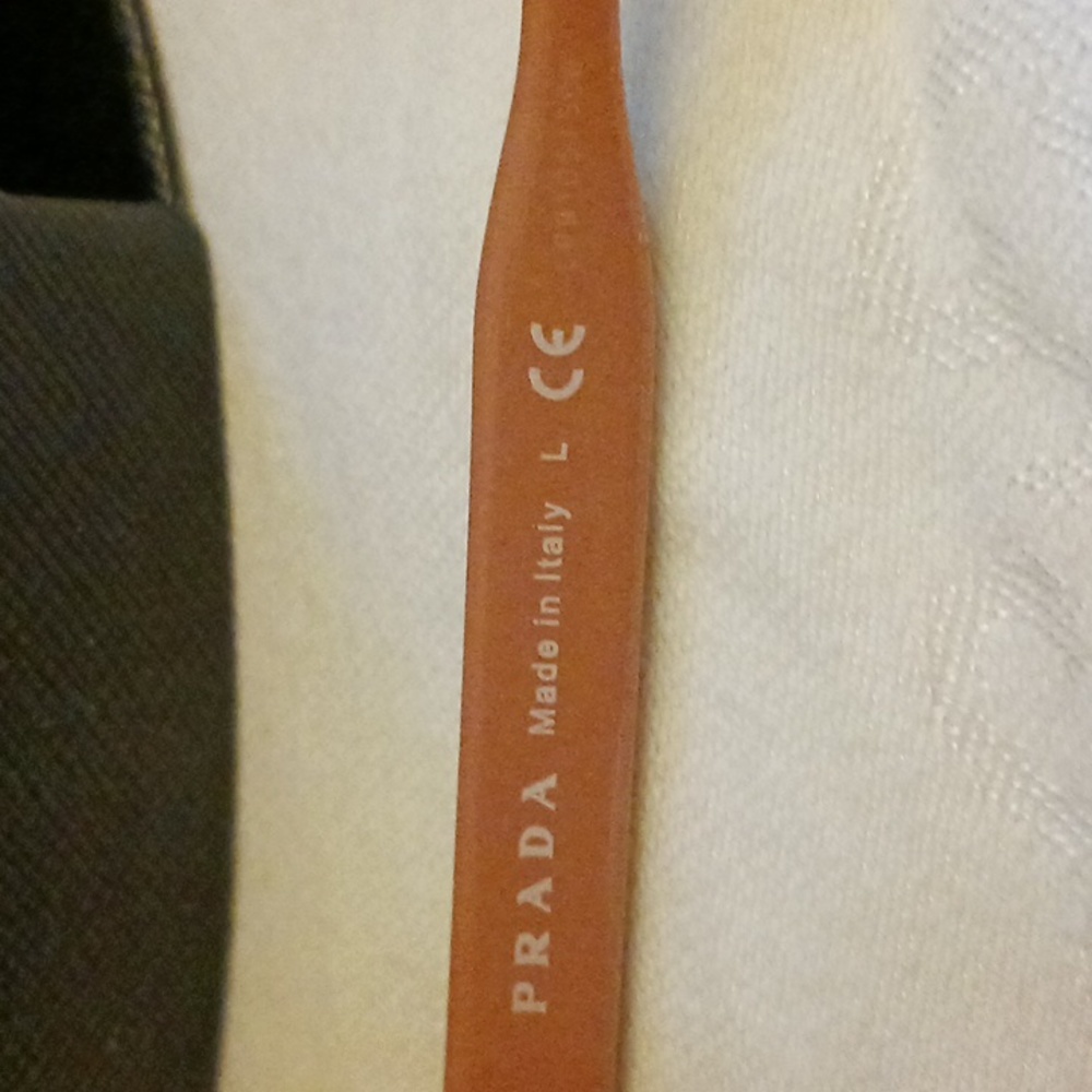 COPY - PRADA Sunglasses - Picture 4 of 10
